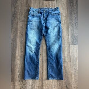 Mavi Jeans. Matt relaxed straight leg.  Men’s size 33/30.